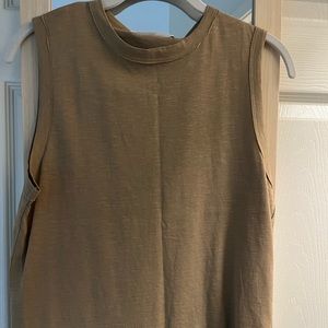 Never worn kids sleeveless shirt